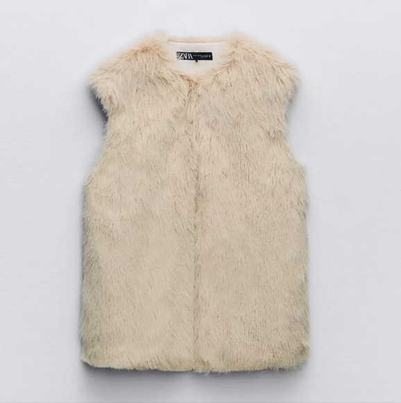 NWOT ZARA FUR VEST - Picture 3 of 4